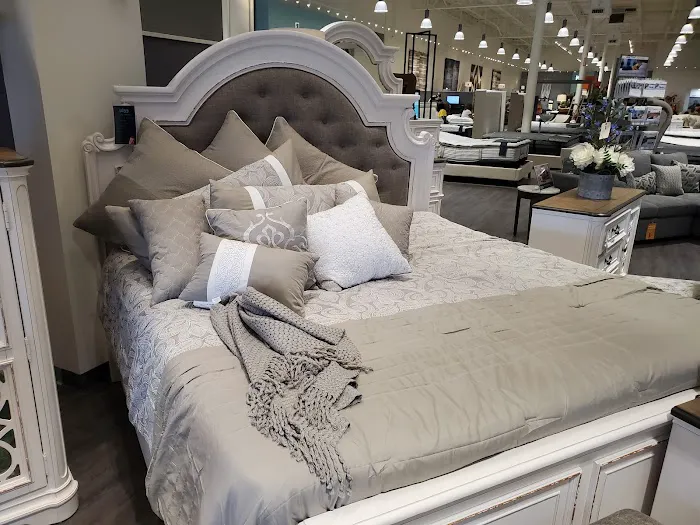 Bob's Discount Furniture and Mattress Store Picture 2