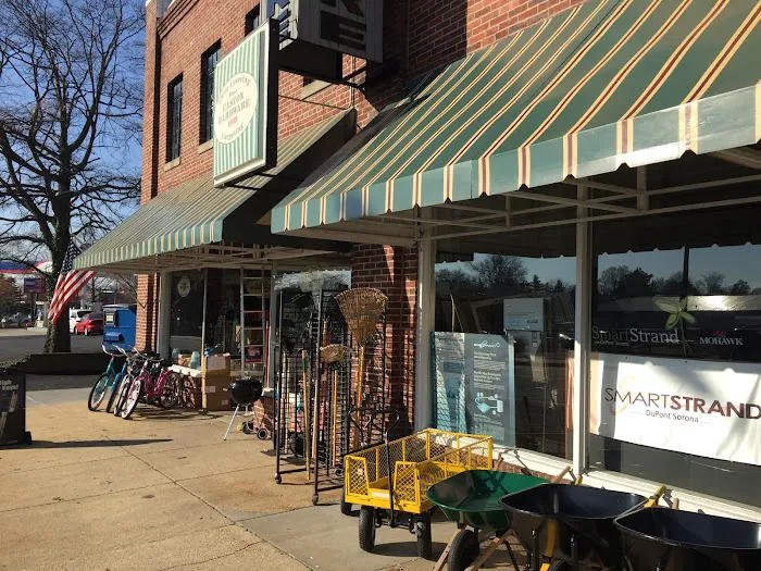 Easton Hardware & Floor Covering Picture 10