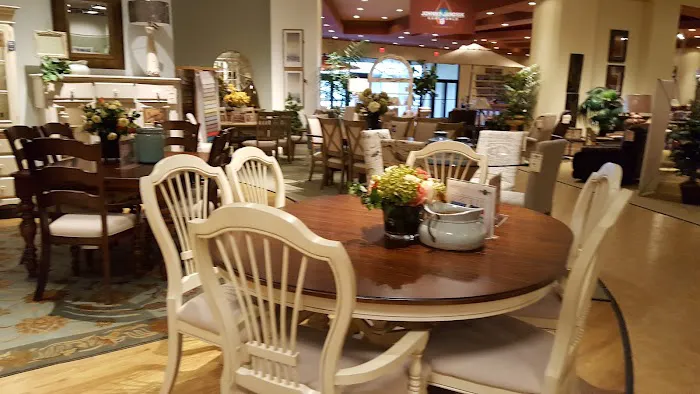 Johnny Janosik World of Furniture Picture 8