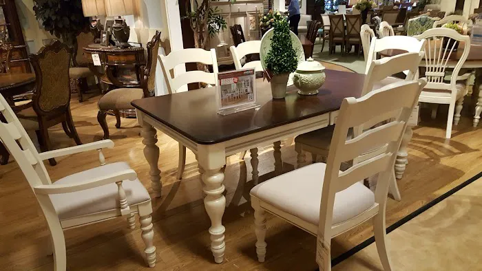 Johnny Janosik World of Furniture Picture 4