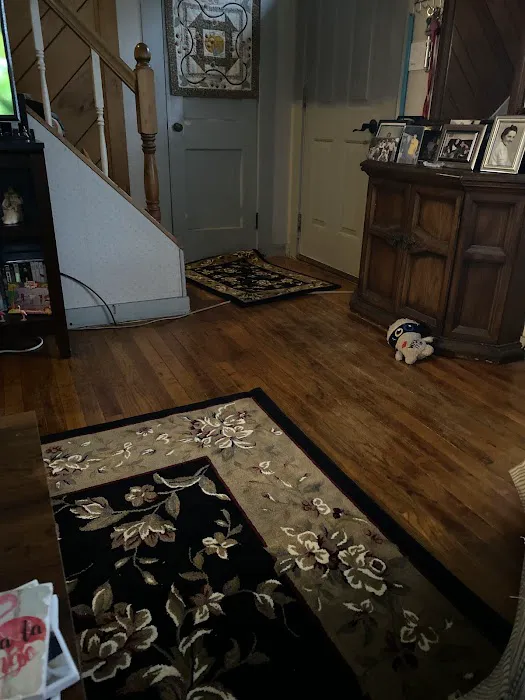 Rockdale Rug and Braid Outlet Picture 2