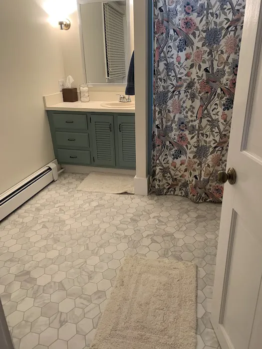 Guido's Soft Step Floor Covering Picture 3