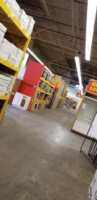 Home Outlet Picture 7