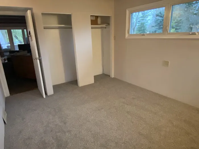 Outlet Carpet and Flooring Picture 3