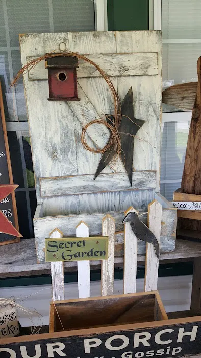 Cora's Country Cupboard Picture 9