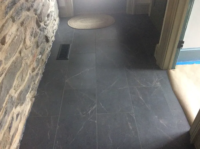 Kimple Carpet Picture 1