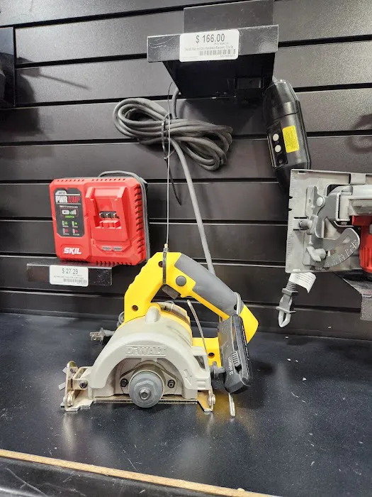 Floor & Decor Picture 3