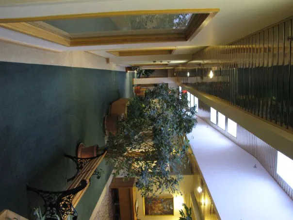 Leo's Floor Covering and Counters Inc. Picture 2