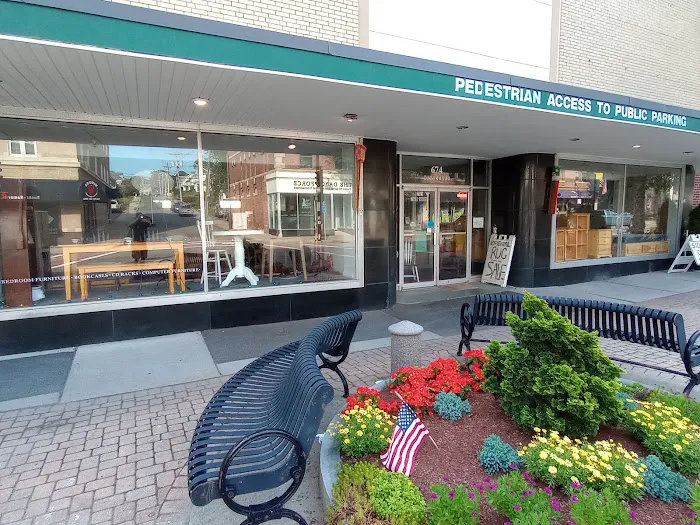 Woodstuff Furniture-Oriental Rug Picture 9