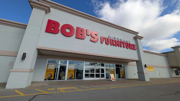 Bob's Discount Furniture and Mattress Store Picture 4