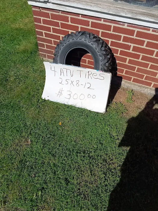 Clifford's Carpet & Water Beds Picture 3