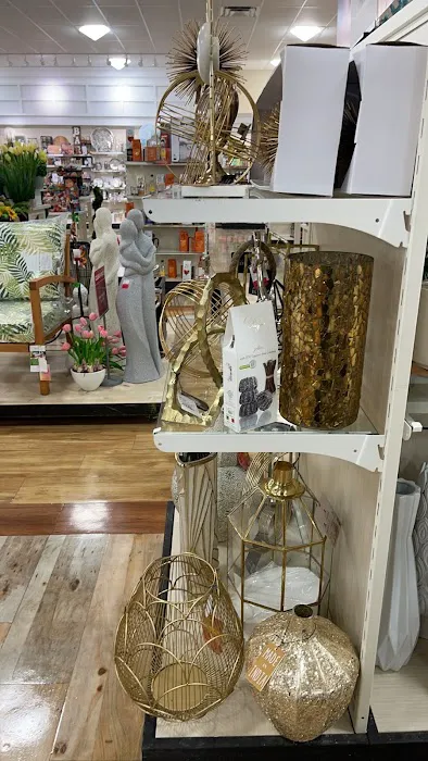 HomeGoods Picture 9