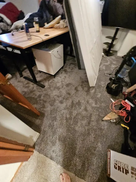 Chuck's Carpet Outlet Picture 3