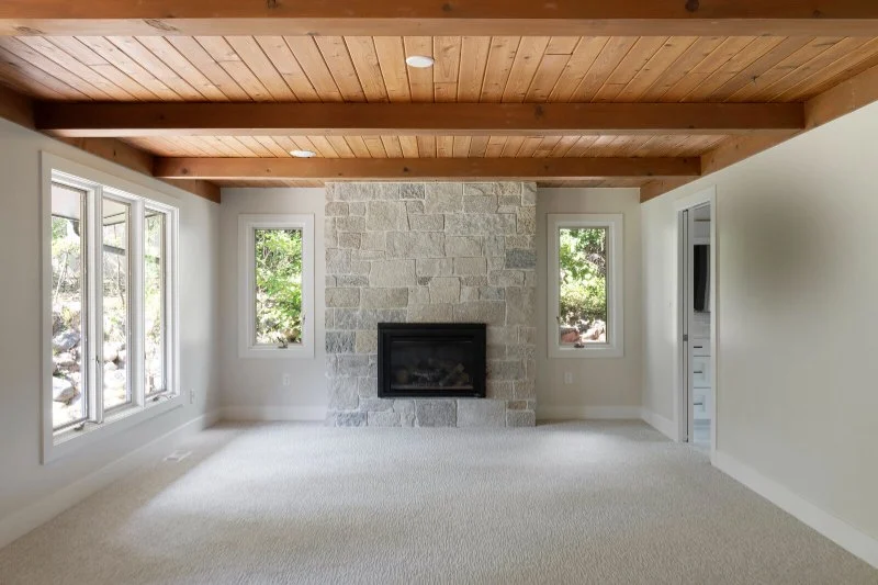 What Are the Best Carpet Styles for Homes with Small or Narrow Rooms?