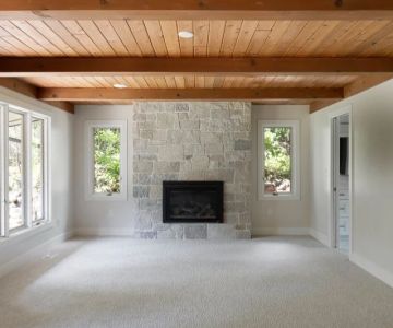 What Are the Best Carpet Styles for Homes with Small or Narrow Rooms?