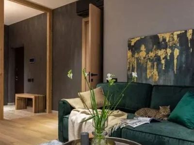 Carpet or Hardwood: Which Is Better for Your Home’s Value?
